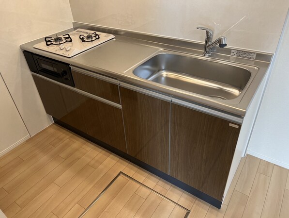 コントレイル糸引の物件内観写真